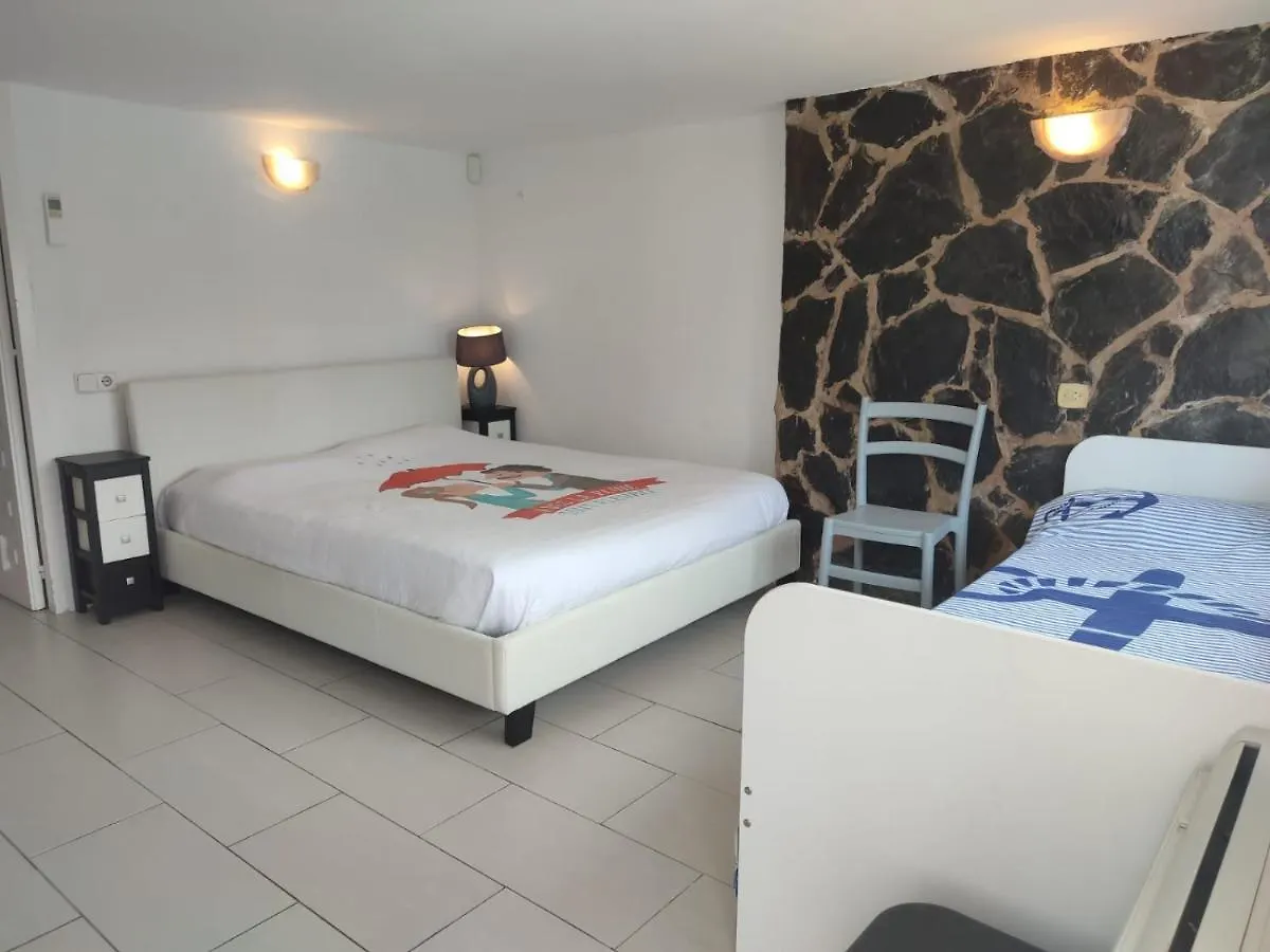Port Petit Casa Al Canal Empuriabrava 0*,  Španělsko