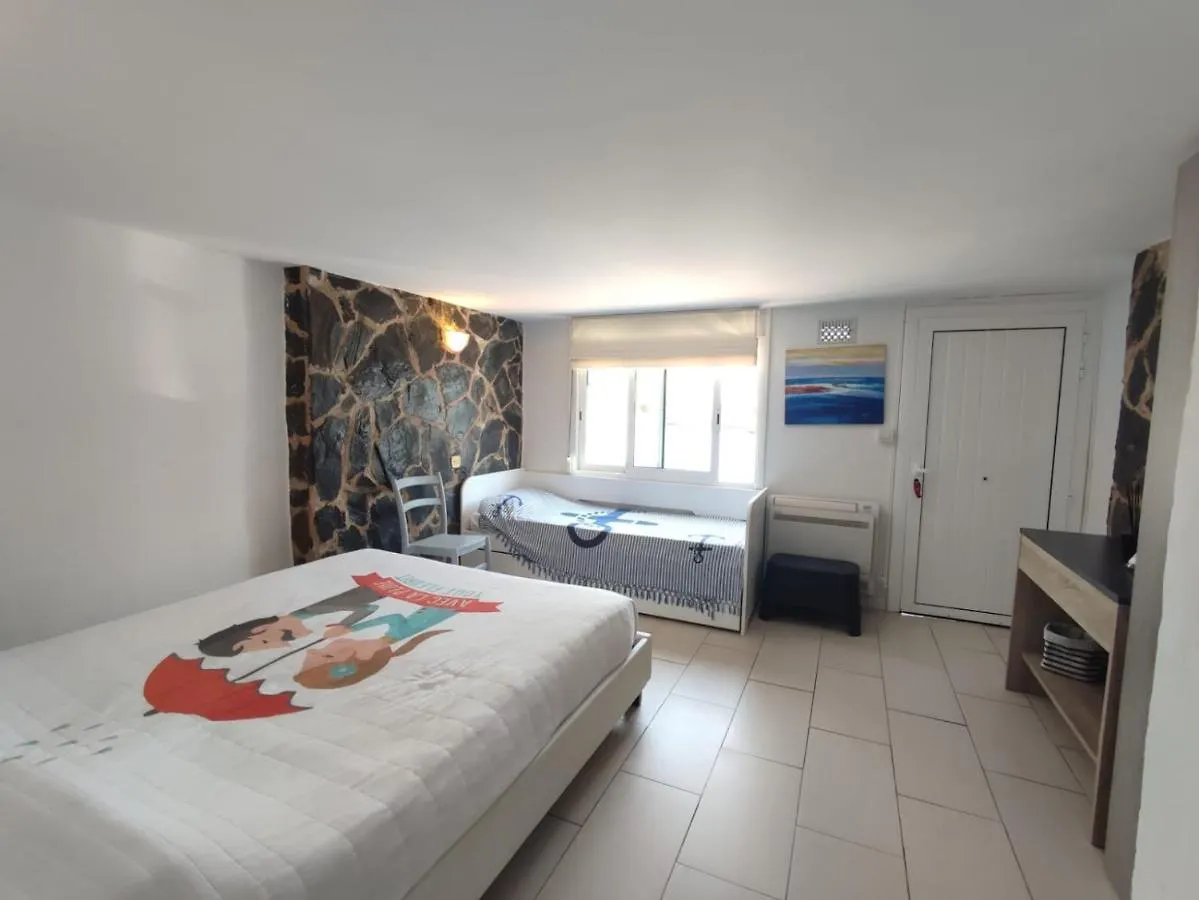 Port Petit Casa Al Canal Empuriabrava 0*,