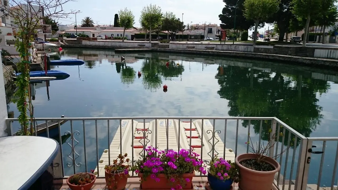 Prázdninový dům Port Petit Casa Al Canal Empuriabrava