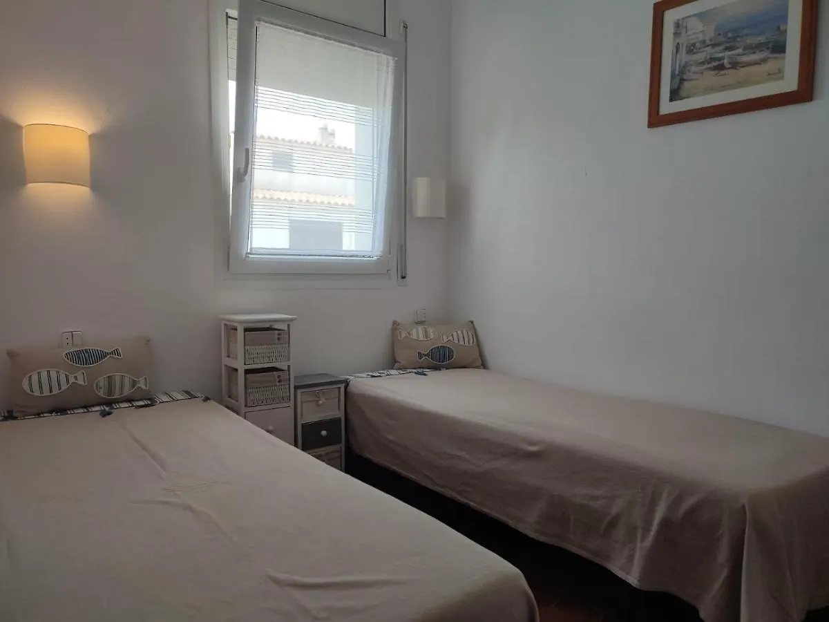 Holiday home Port Petit Casa Al Canal Empuriabrava